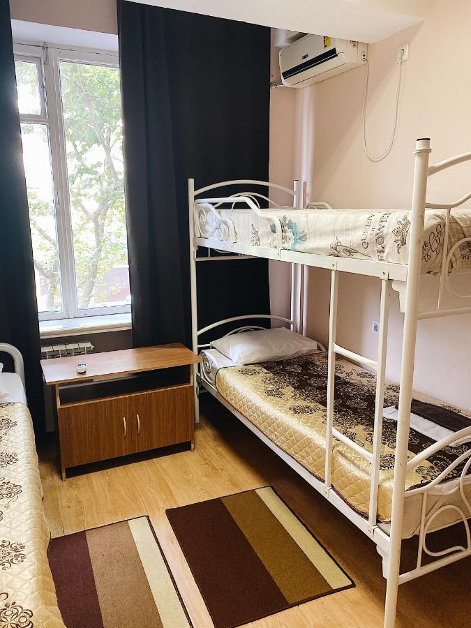 Hostel On Komsomolskaya Szocsi Kültér fotó